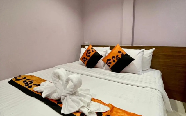 Sampheng Apartment
