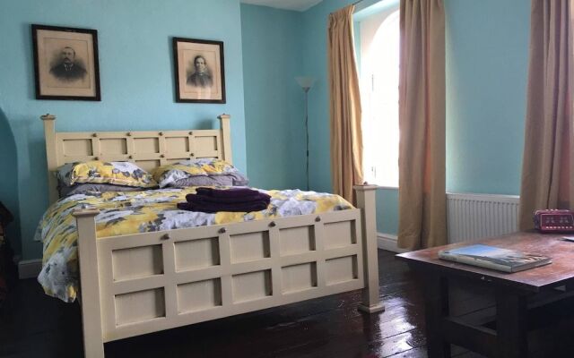 St Nicholas Street Apartment