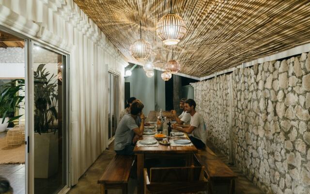Dream Surf House Avellana