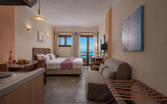 Agnanti Hotel & Apartments