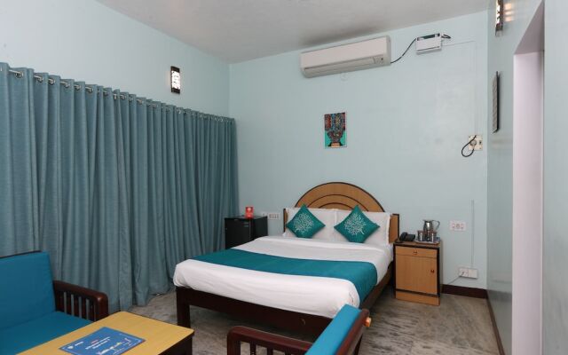 Santhi Inn by OYO Rooms
