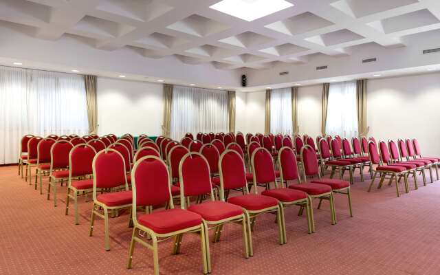 Best Western Hotel Cavalieri Della Corona