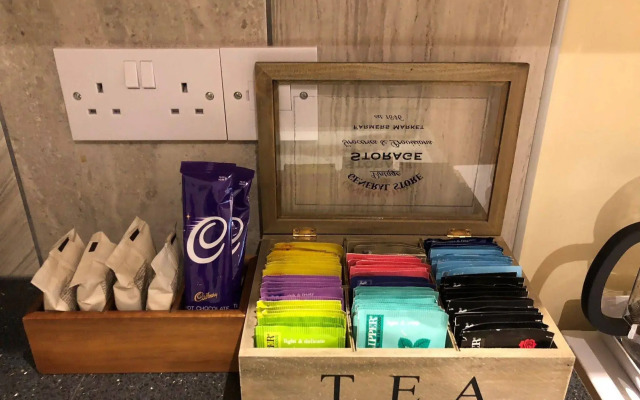 The Lodge at Broadway