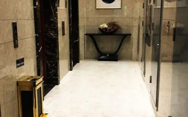 Light Time Apartment (Nanning Wuxiang Headquarters Base Store)