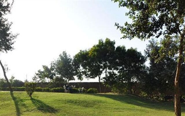 Madhu Resorts