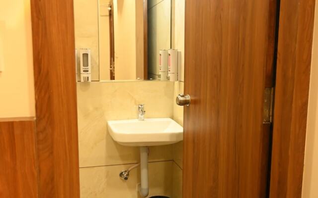 Hotel Embassy INN