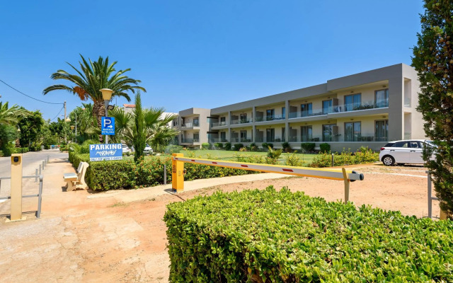 Marinos Beach Hotel