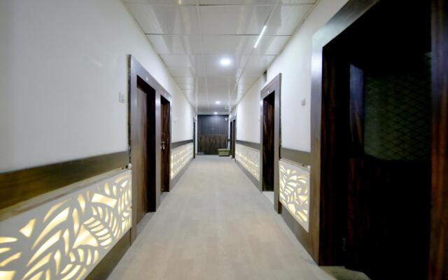 Collection O 29245 Hotel E Square