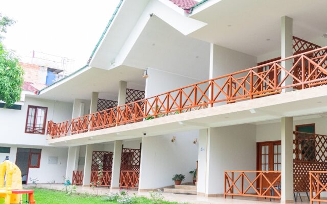 Hotel Laguna Azul