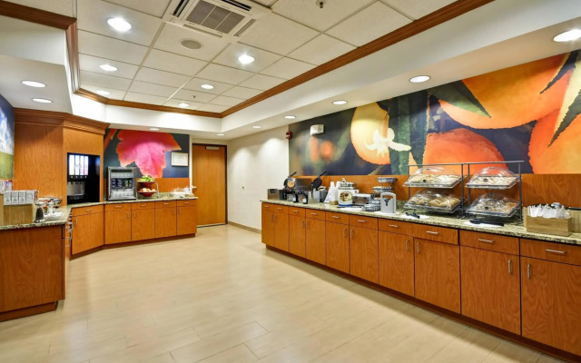Fairfield Inn & Suites by Marriott Atlanta Vinings/Galleria