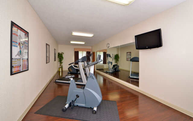 Best Western Plus New England Inn & Suites