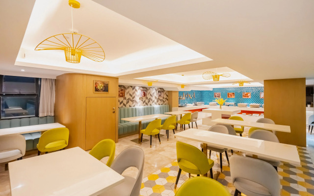 K-house Hotel