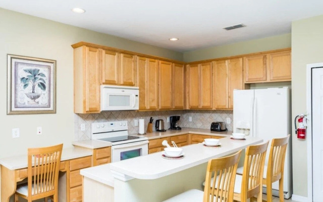 5BR Pool Home in Watersong by SHV-190