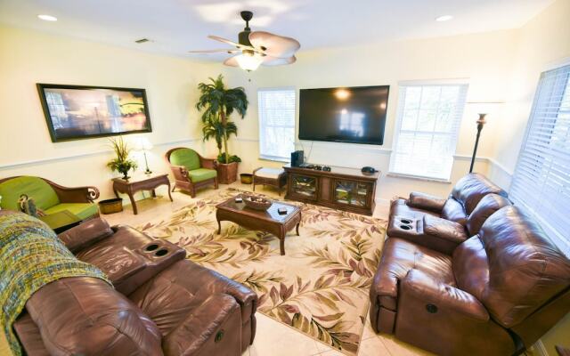 Beachbreeze Apartment 6