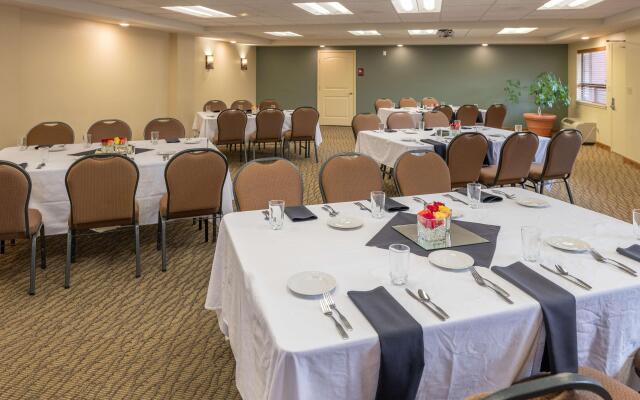 Best Western Plus Clocktower Inn