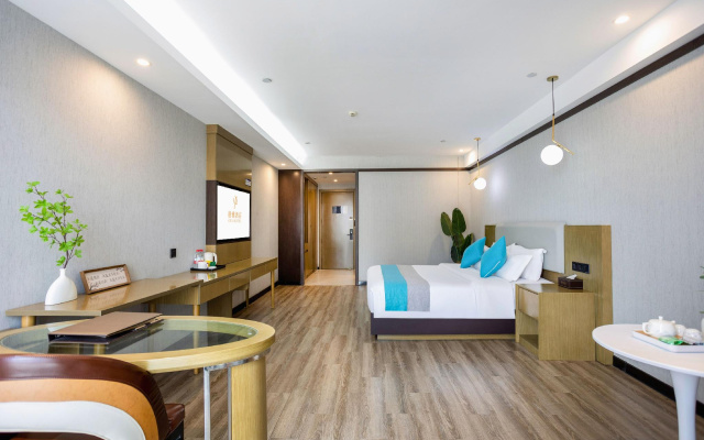 GYA Taizhou Jingjiang City South Century Plaza Hotel