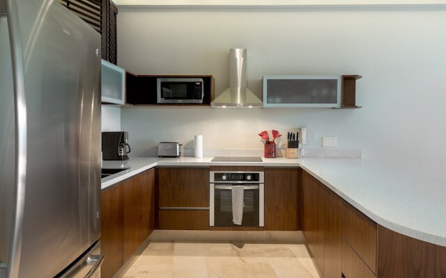 Miranda Condos by Happy Address