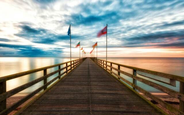 Houseboat Comfortable Vacation Home