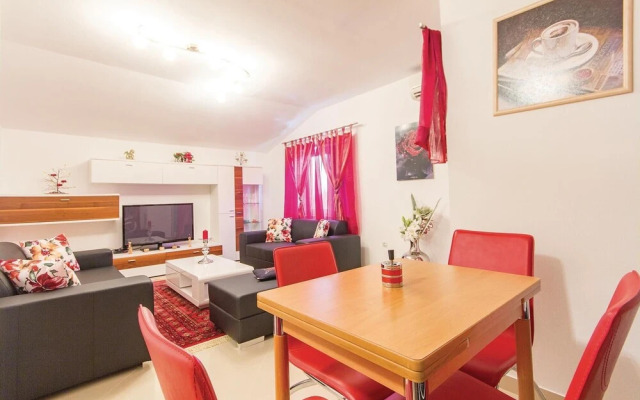 Beautiful Home in Fondole With Jacuzzi, Wifi and 2 Bedrooms