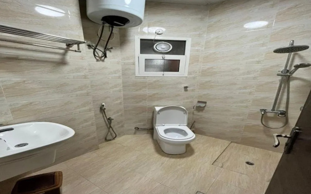 Super OYO 144 Al Tawasi Furnished Apartments