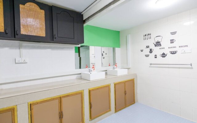 Little Monkey Hostel