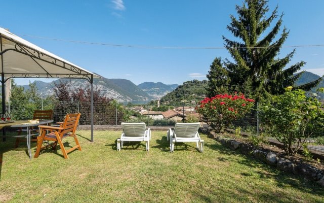 Apartment With Garden And View Onto The Lake 500M From The Beach