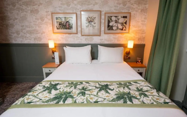 The White Hart Hotel by Greene King Inns