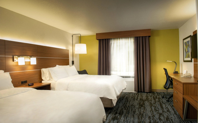 Holiday Inn Express Hotel & Suites Wausau by IHG