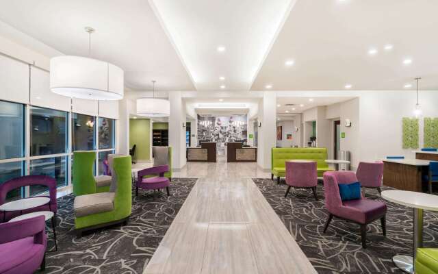 La Quinta Inn & Suites by Wyndham Mobile