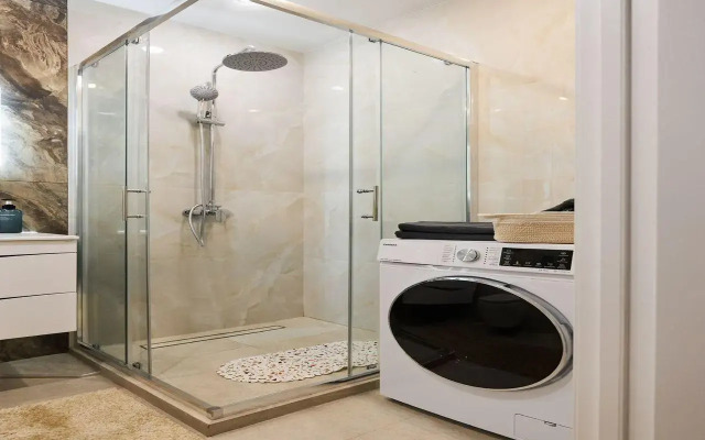 Apartment on 109/6 Nansen Street-1