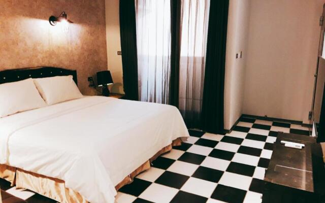 TK Happiness 168 B&B