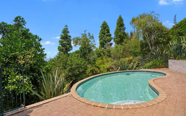 Country Retreat - Athenree Holiday Home