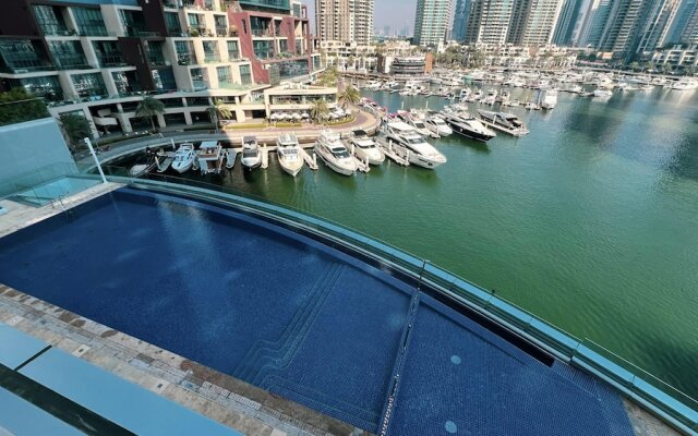 Stunning 1-bed in the Iconic Cayan Tower