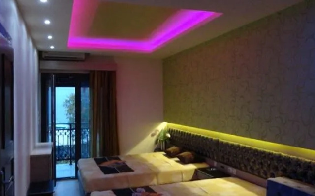 Captain's Beach Boutique Apartments