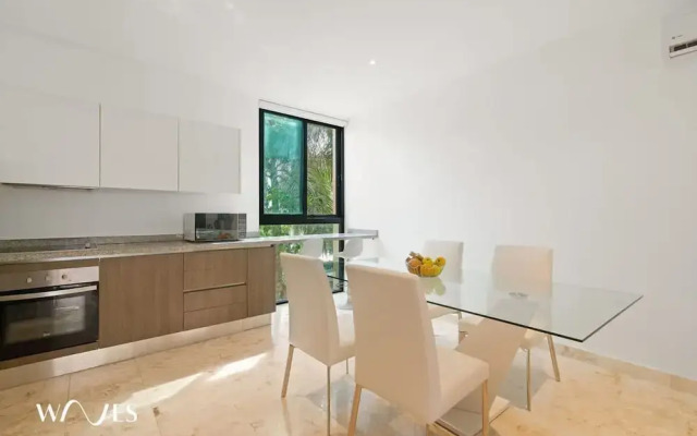 2 Br Luminous and Spacious Pool View Apt