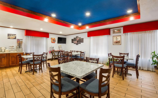 Hometown Inn