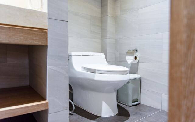 Saksiam Lakeside Resort