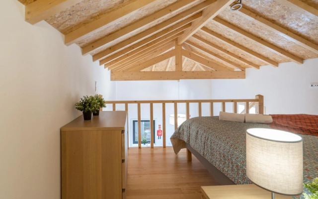 Stylish Duplex House - Terrace & River View