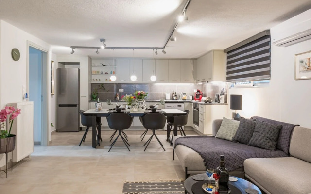 Glyfadas Luxury Design Apartments