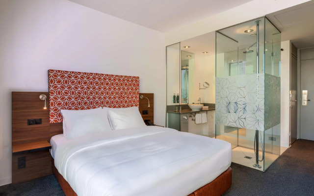 DoubleTree by Hilton Frankfurt Niederrad