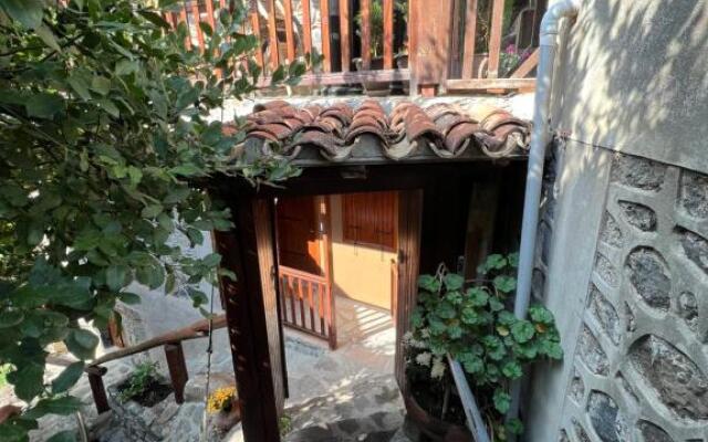 GaliniCafe22-suites