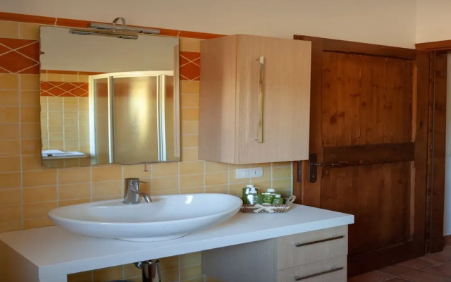 Elm Tree Apt In Farmhouse With Pool