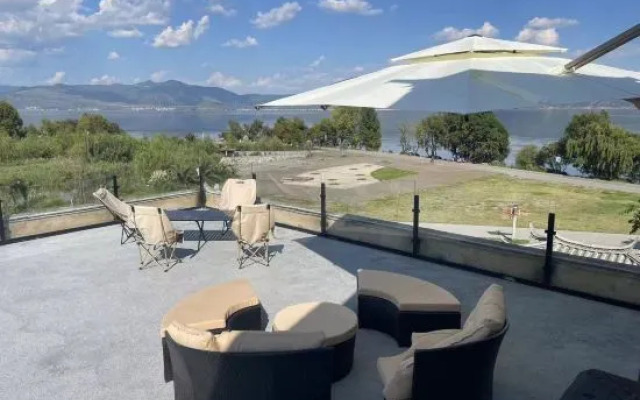 Dali Haiya holiday home with Sea View