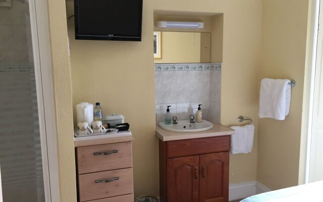 Edgcumbe Guest House