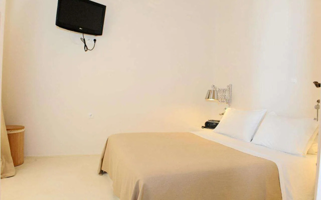 Sarakiniko View Studios