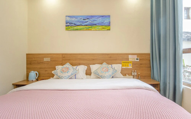 Lijiang Family And Hostel Inn