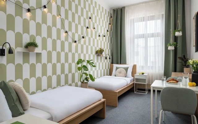 Riverside Hotel by Goodnite cz