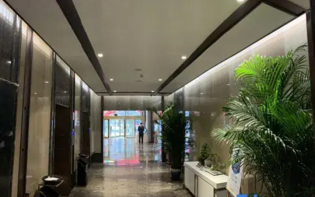 Rezen Hotel