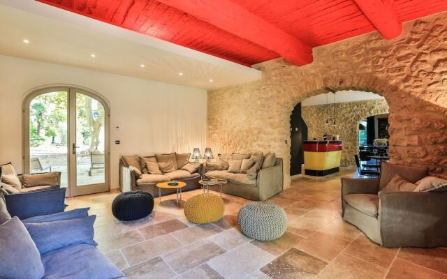 1784 Domaine de Lourmarin