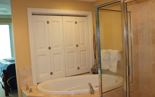 Mustique 1002 by ALBVR